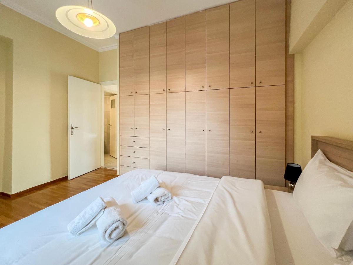 Chiou Spacious 90Sqm Apt In Athens Exterior photo